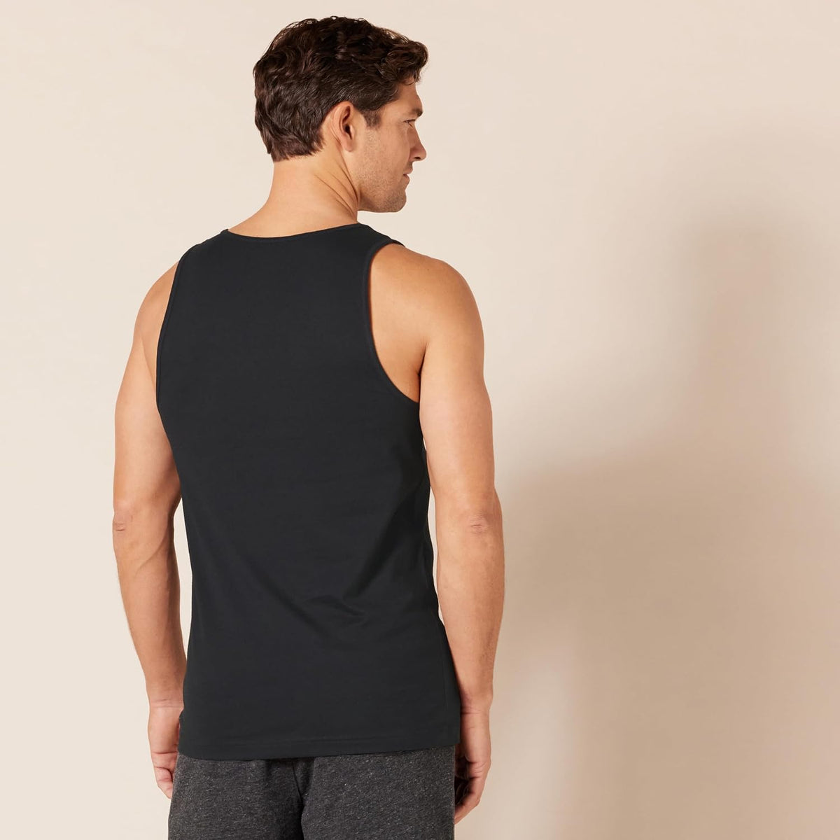 Amazon Essentials Men's Slim-Fit Tank Top, Undershirt