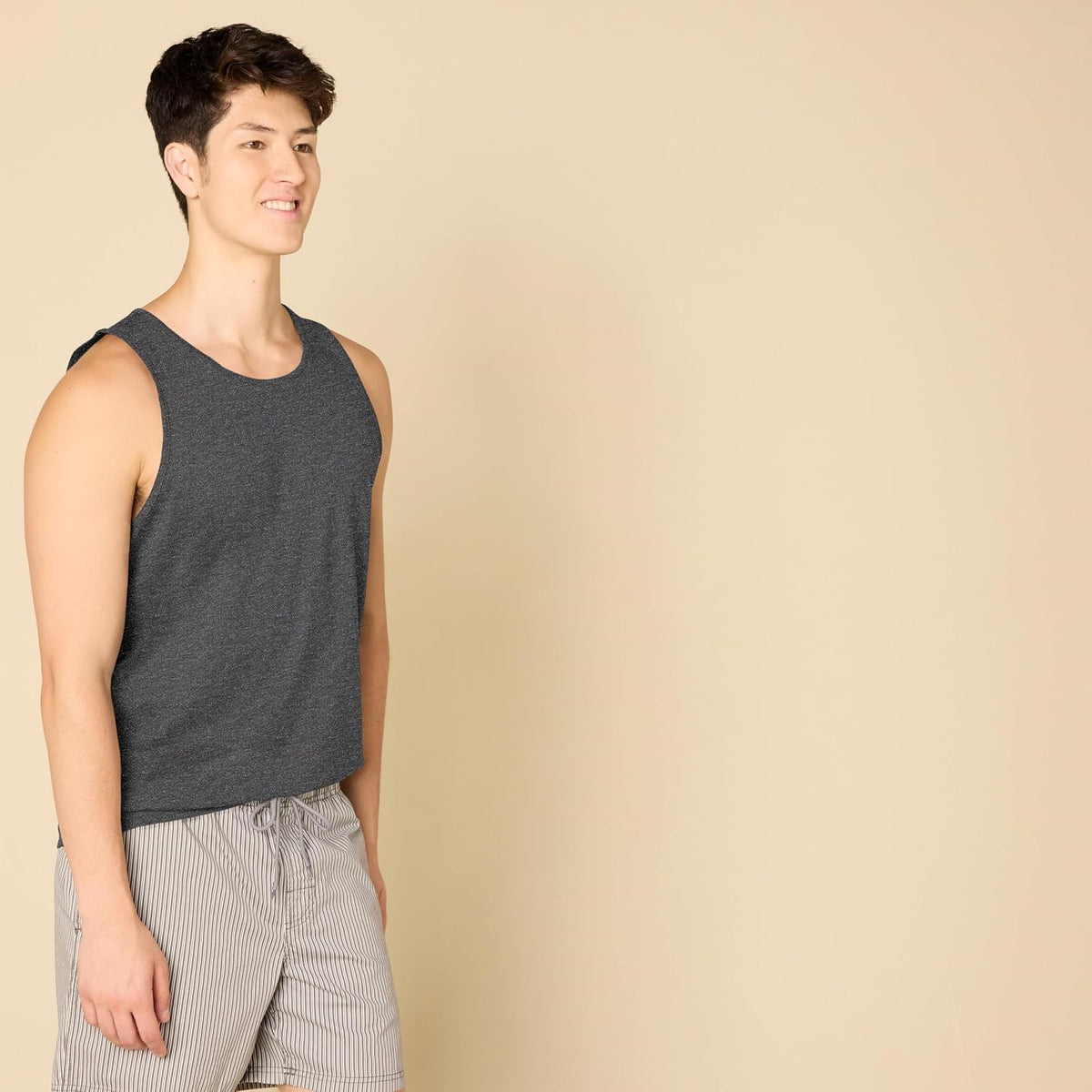Amazon Essentials Men's Regular-Fit Sleeveless Tank Top, 100% Cotton